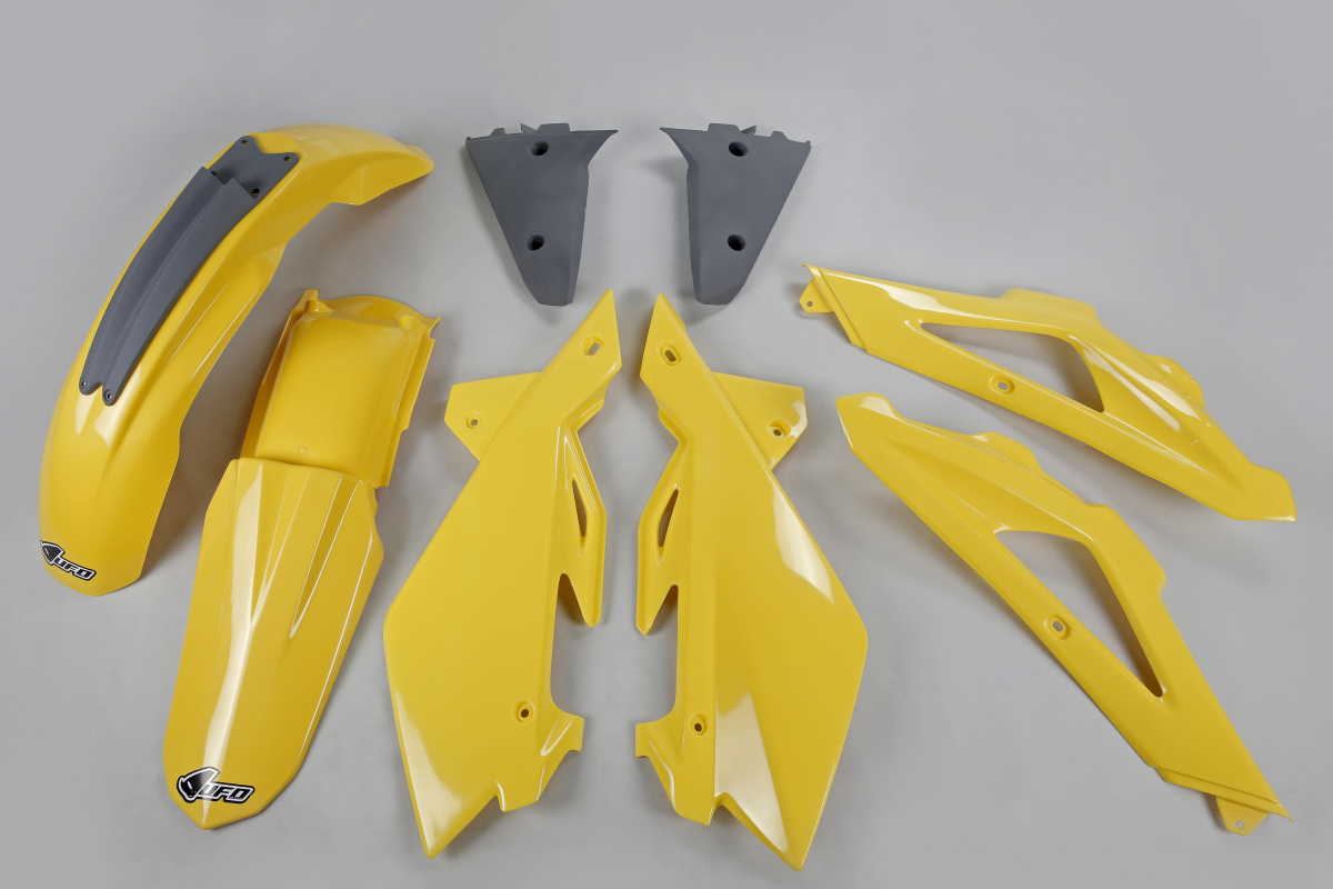 Plastic Kit yellow for Husqvarna TC 250 (2005-07) - TC 125 (2005-07) - REPLICA PLASTICS - HUKIT602-103 - Ufo Plast