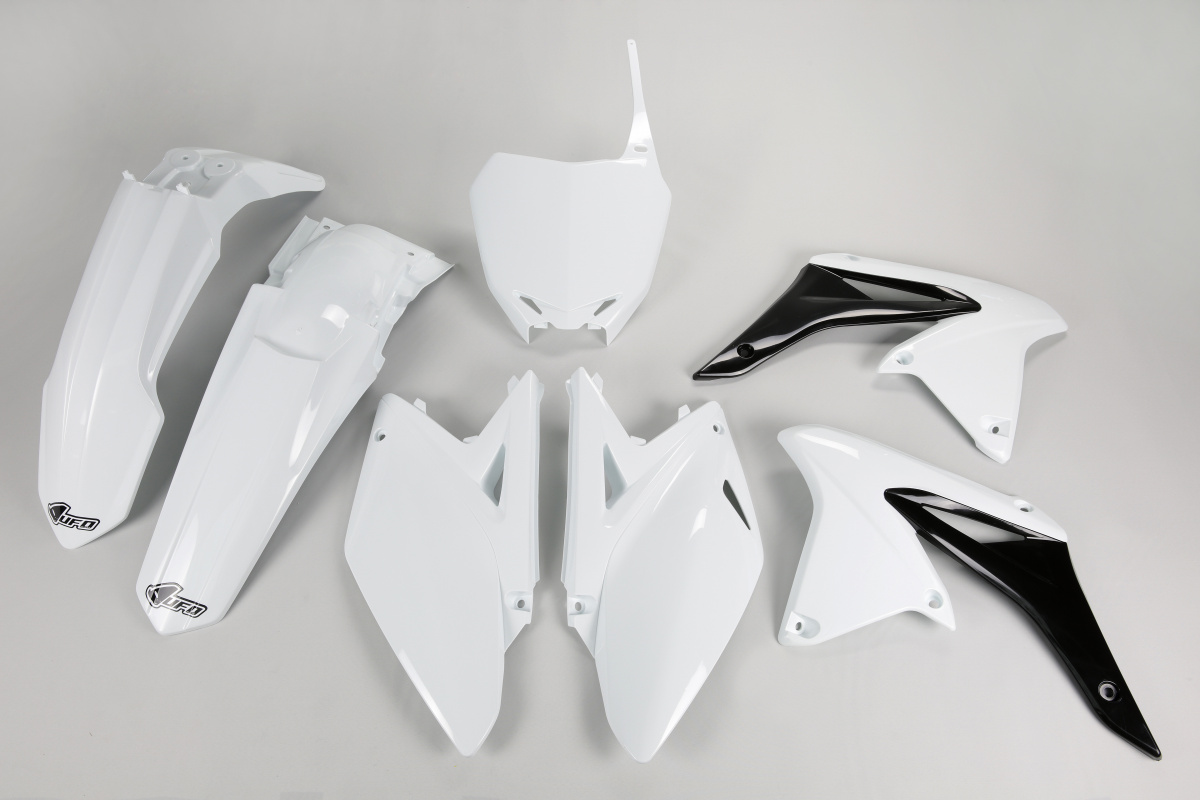 Plastic kit Suzuki - white 041 - REPLICA PLASTICS - SUKIT411-041 - UFO Plast