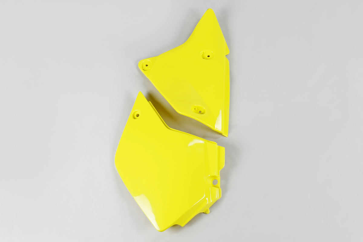 Side panels / Left side - yellow 102 - Suzuki - REPLICA PLASTICS - SU03982-102 - UFO Plast