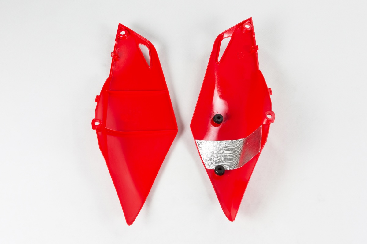 Side Panels red for Honda CRF 250R (2014-17) - CRF 450R (2013-16) - REPLICA PLASTICS - HO04669-070 - Ufo Plast