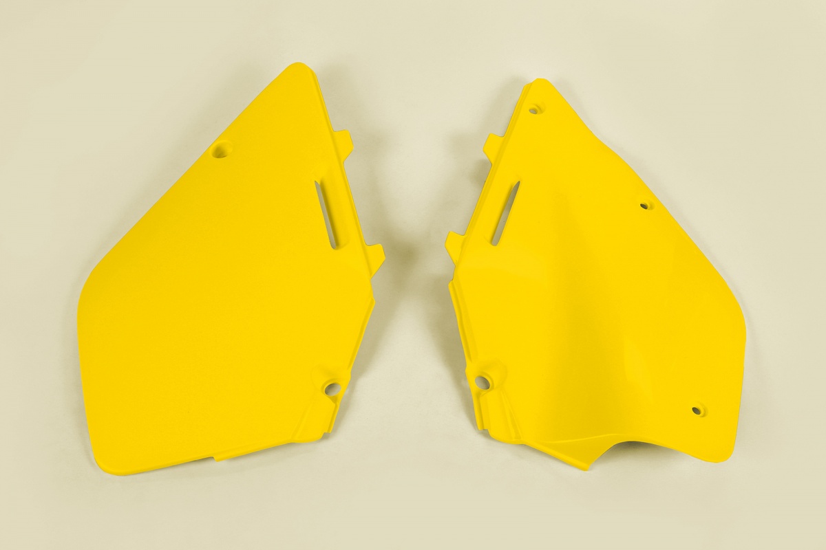 Side Panels yellow for Suzuki RM 125 (1996-00) - RM 250 (1996-00) - REPLICA PLASTICS - SU02959-101 - Ufo Plast