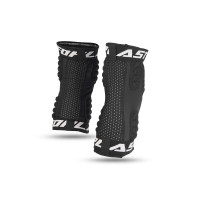 Spartan mountain bike knee guards made of stretch material